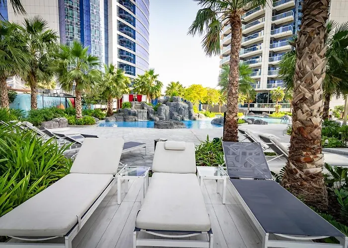 Royal Club By Rvhr, Paramount Tower B, Business Bay
