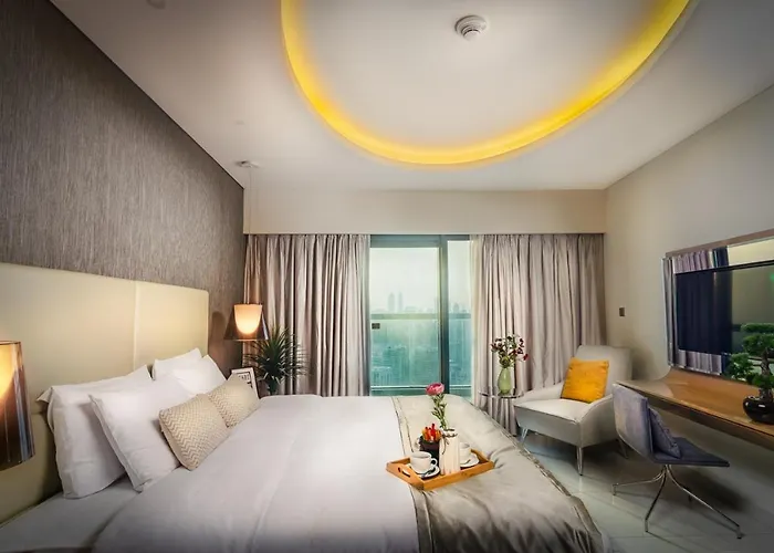 Royal Club By Rvhr, Paramount Tower B, Business Bay